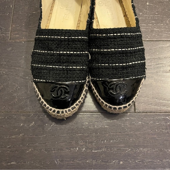 CHANEL Classic Tweed Patent Cap Toe CC Logo Espadrilles Flats Shoes 36 - Picture 2 of 9